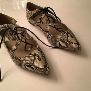 Pointed Lace-Up Flats in Snake Print
